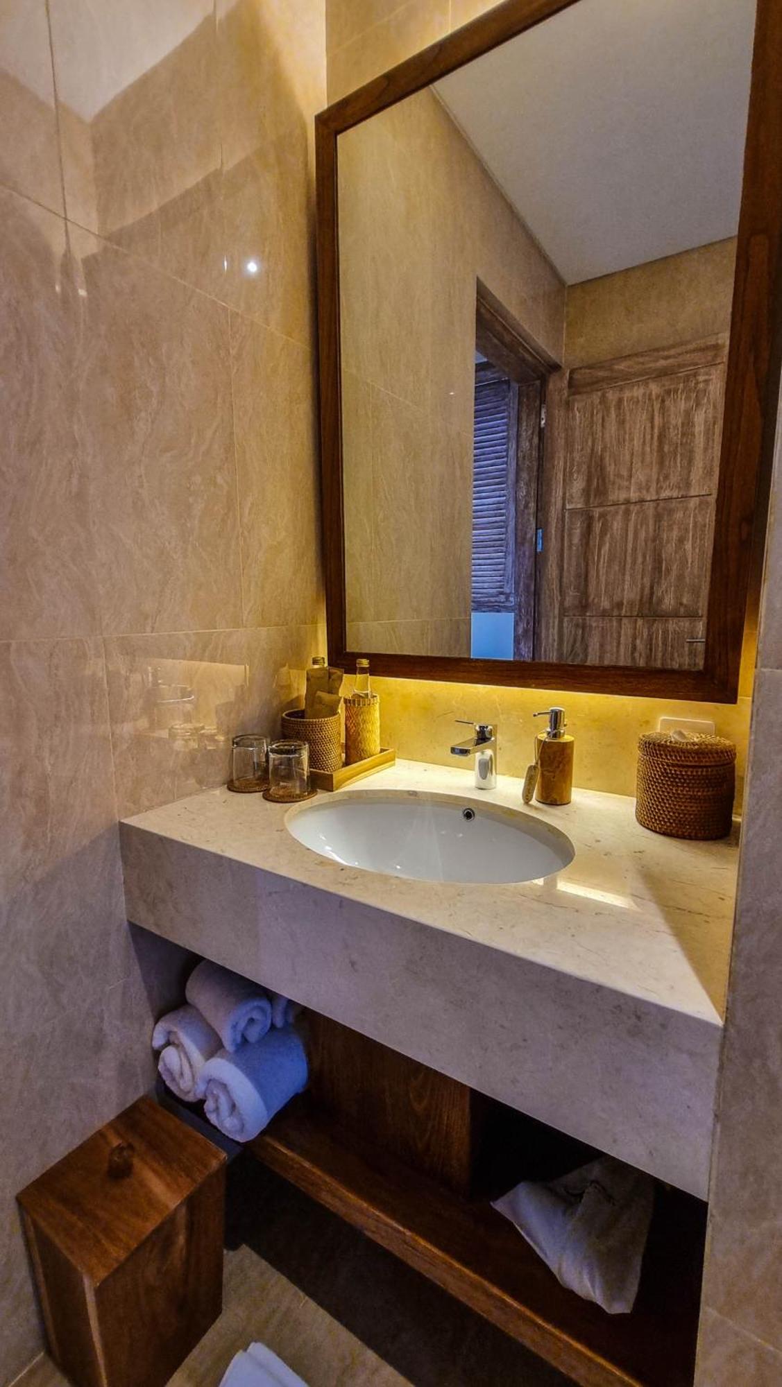 Hotel Kahayana 3*